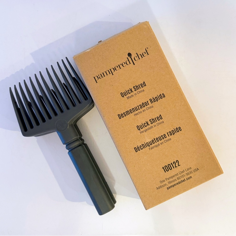 Pampered Chef Black Quick Shred Tool